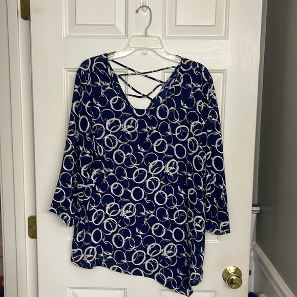 Blue and white blouse - Picture 1 of 2